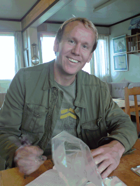 Arnfinn Olsen etter f�rste solo-tur med ASK21, 6. sept 2008.