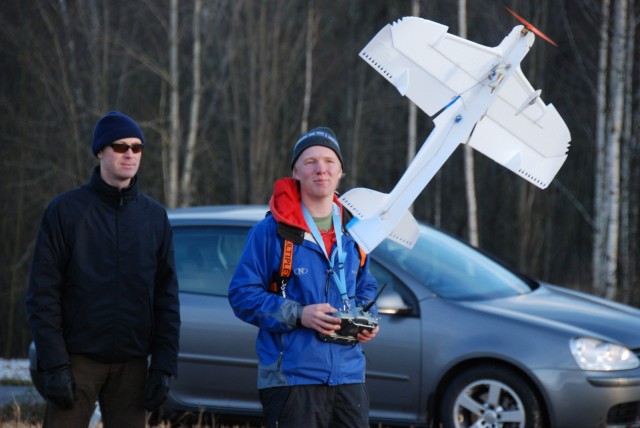 Anders S og Tore nyter (endelig) s�ndagen