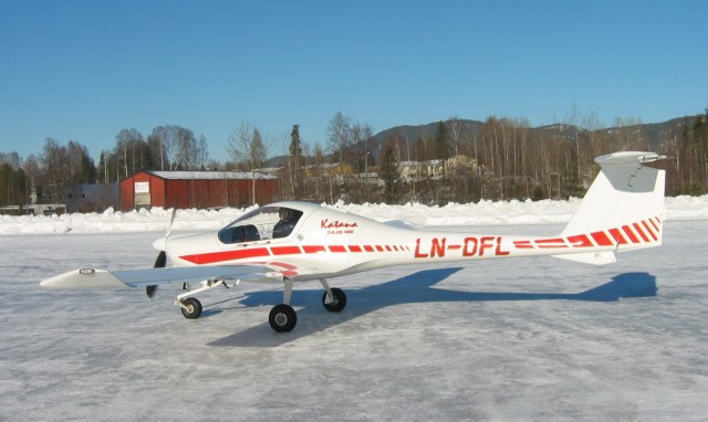 Erik �sterud og Egil Thon med LN-DFL p� Hokksund 21. februar 2004. 